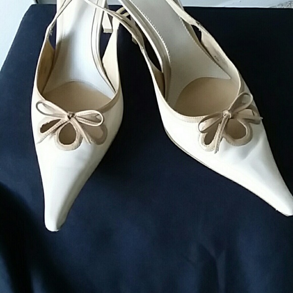 Shoes - Picture 2 of 4